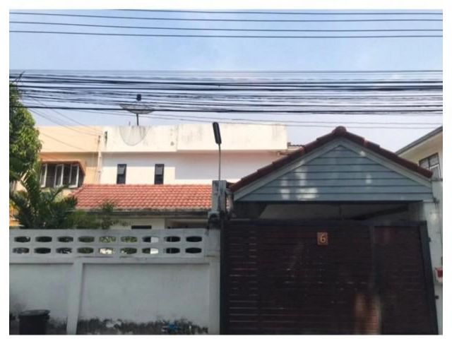 ขายบ้าน 2 ชั้น  ม.ตอรวมโชค55 ถ.โชคชัย4 ซอย 56 แยก11