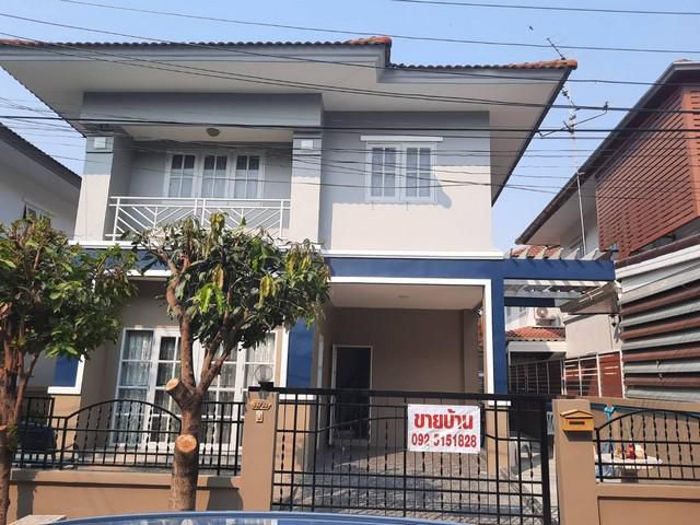 ขายบ้านแฝดหมู่บ้านบุรีรัมย์  ซ.คู้บอน41