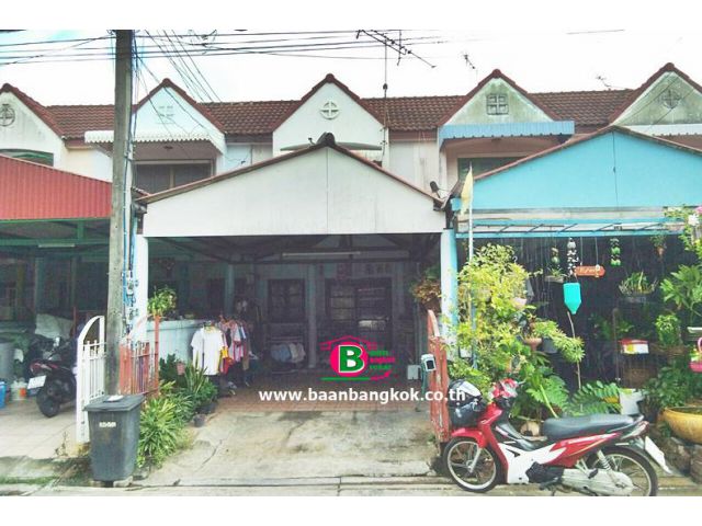 ทาวน์เฮาส์ 2 ชั้น โครงการ ศุภาลัยบุรี เนื้อที่ 20.1 ตรว. มี 2 ห้องนอน 2 ห้องน้ำ คลองหลวง ปทุมธานี