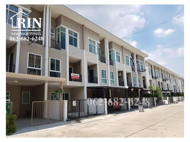 ขายซิกเนเจอร์ รามอินทรา109 ทาว์นโฮมใหม่ 3 ชั้น 2 จอด 062-682-6248
