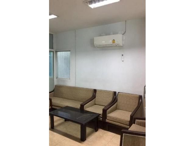 ให้เช่าโกดังพร้อมออฟฟิศ 2 ชั้น ซอยศรีนครินทร์ 15