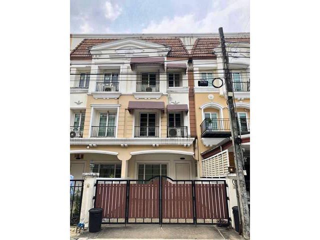 3ห้องนอน 4 ห้องน้ำ Urban Sathorn