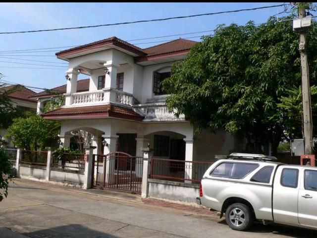 หมู่บ้านติวานนท์ ปากเกร็ด