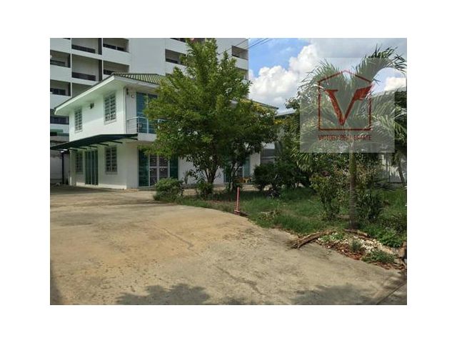 ขายบ้านอ่อนนุช26 พร้อมที่ดิน  174 ตร.วา