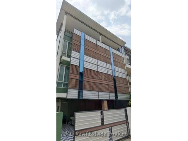 ให้เช่าอาคาร 4 ชั้นพร้อมโกดัง ศรีนครินทร์
