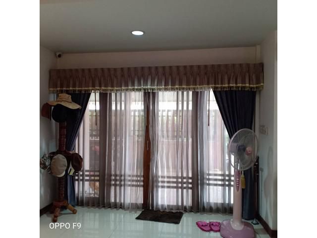 FOr RENt ทาวน์เฮ้าส์ หมู่บ้านเจริญทรัพย์