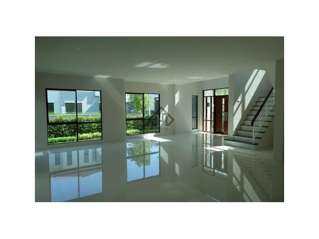 บ้าน พัฒนาการ ประเวศ 4 ห้องนอน ใกล้ Central บางนา
