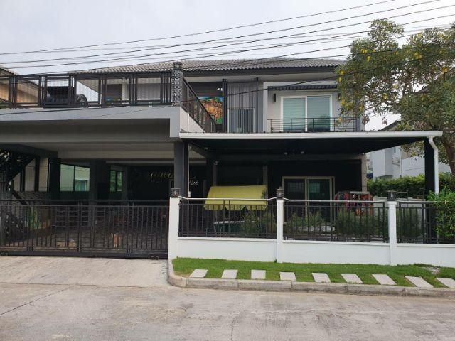 รหัสทรัพย์  8520 บ้านเดียว เดอะ เซนโทร วัชรพล 5นอน สุขาภิบาล5   ใกล้สำนักงานเขตสายไหม