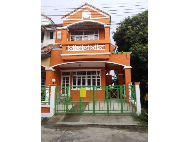 รหัสทรัพย์  8586 ทาวน์เฮ้าส์ ม.นันทนารังสิต​ ติดตลาดพูนทรัพย์​  ​ ใกล้ทางด่วนบางพูน