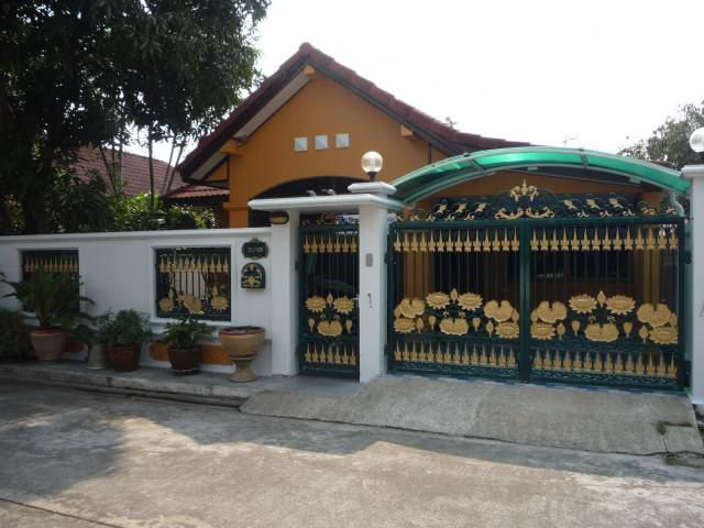 รหัสทรัพย์  8576 บ้านเดี่ยว หมู่บ้านประภาวรรณโฮม1  ใกล้ โรงเรียนวังเล็กวิทยานุสรณ์