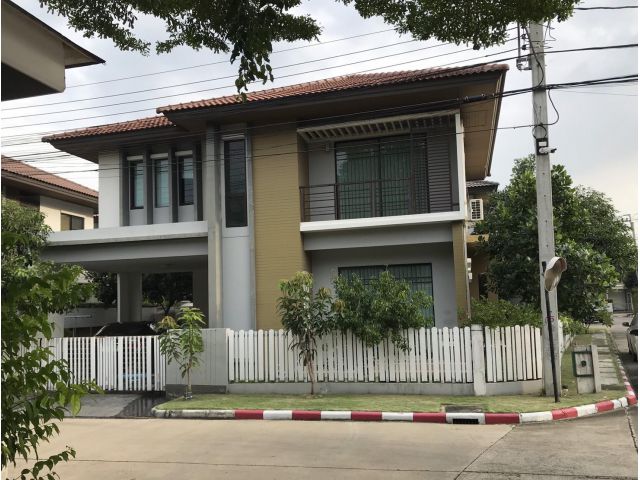 ขายด่วน บ้านเดี่ยว หลังมุม ใกล้ส่วนกลาง มบ. พร้อมพัฒน์ ไพร์ม โครงการแสนสิริ ใกล้แฟชั่นไอซ์แลนด์  กรุงเทพฯ