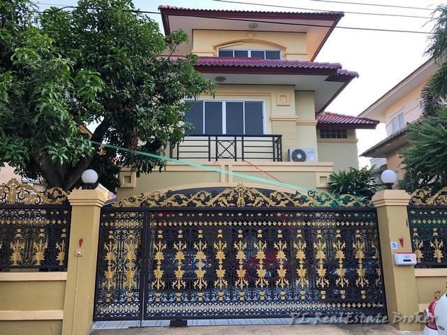 ให้เช่าบ้าน 3 ชั้น 60 ตรว. ม.กรองทอง ศรีด่าน22