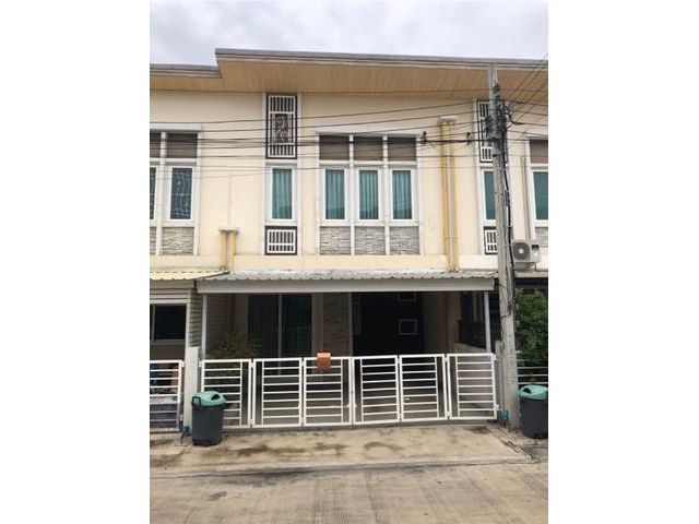 ให้เช่าทาวน์โฮม โกลเด้นทาวน์ เกษตร ลาดปลาเค้า