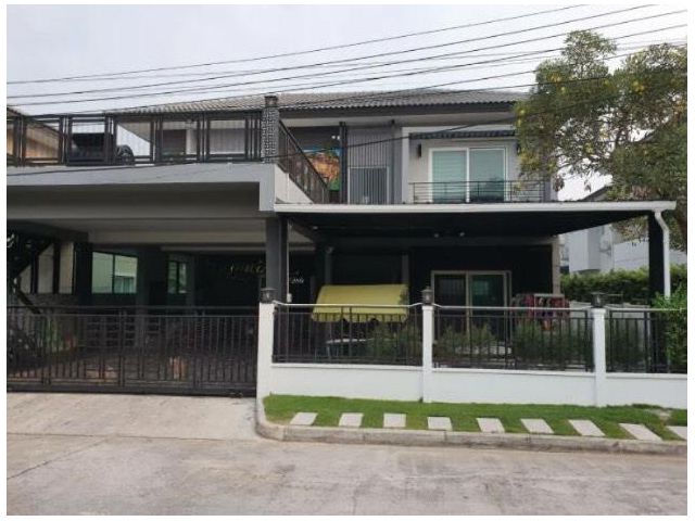 ให้เช่าบ้านเดี่ยว 2 ชั้น 65 ตารางวา พื้นที่กว้าง บ้านหลังใหญ่ หมู่บ้านเดอะเซ็นโทร วัชรพล-สุขาภิบาล 5