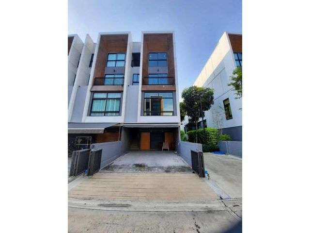 ให้เช่าทาวน์โฮมสวนหลวงArdenPattanakarn 20 ห้องมุม