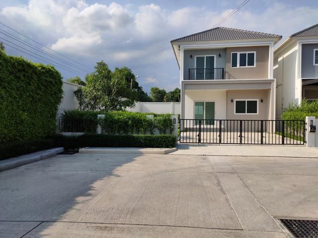 บ้านแฝด ชวนชื่น พาร์ค อ่อนนุช-วงแหวน 62 ตร.ว. มุม