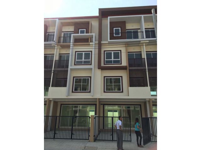 PH18TH18 ให้เช่า town home 4ชั้น โครงการ pradya bishome