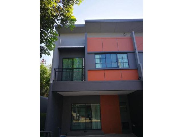 รหัสทรัพย์  8817 ทาวน์โฮม ทำเลปิ่นเกล้า - บางกรวย   ใกล้ เซ็นทรัลปิ่นเกล้า