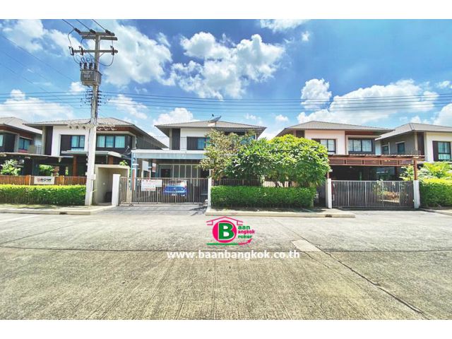 บ้านเดี่ยว 2 ชั้น โครงการ เลอมาน คลองหลวง เนื้อที่ 69.6 ตรว. มี 4 ห้องนอน 3 ห้องน้ำ ถนนพหลโยธิน คลองหลวง ปทุมธานี