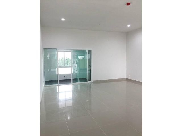 ให้เช่าร้านค้า ในคอนโดรีเจ้นท์ โฮม บางซ่อน คอนโด 8000 ยูนิต ห้องหน้าสุด หัวมุม ทำเลดีที่สุด