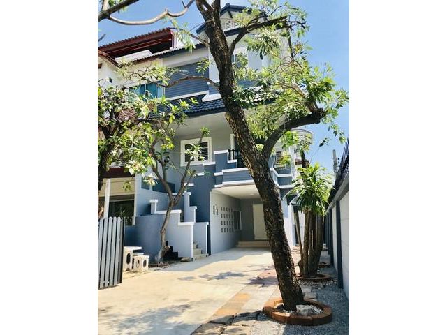 ทาวน์โฮม เน็พปาร์ค วิลล่า ถนนประเสริญมนูญกิจ29