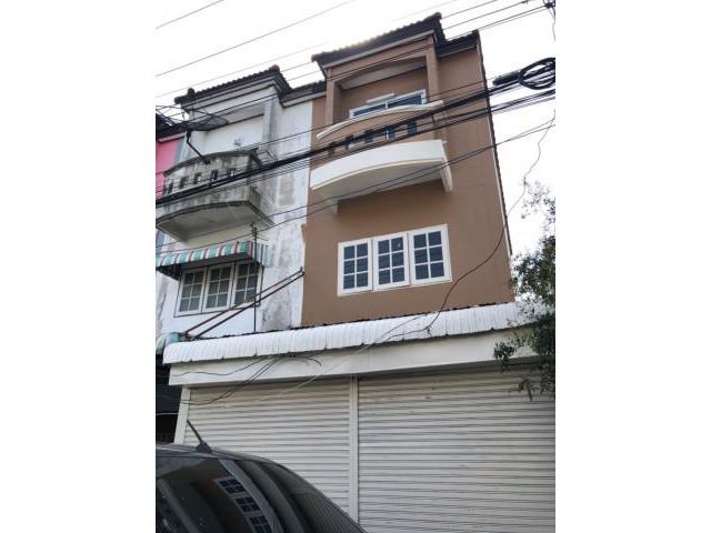 รหัสทรัพย์  8858 ทาวน์โฮม  หมู่บ้านธัญญาพร 1 คลอง 8  สภาพดี ห้องมุม