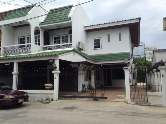 รหัสทรัพย์  8828 บ้านเช่า หมู่บ้านมหาวงษ์3   ใกล้BTSพระโขนง