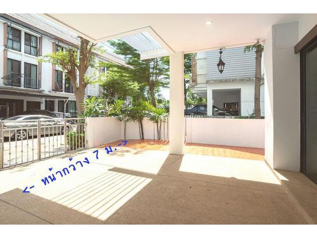 ขายทาวน์โฮม 3 ชั้น สุขุมวิท 77 ย่านอ่อนนุช