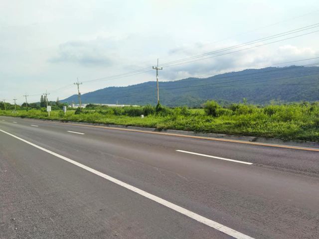 #ที่สวยขายถูก#ขายที่ดิน 20 ไร่ ทำเลดีติดถนน4เลน สายบ้านบึง-แกลง ต.คลองกิ่ว อ.บ้านบึง จ.ชลบุรี  ผังสีม่วงลาย