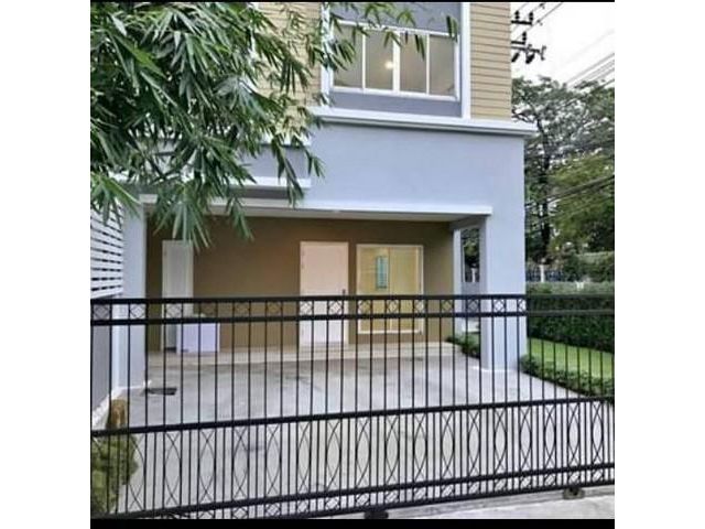 ให้เช่าทาวน์โฮม3ชั้นหลังริมใกล้เลียบด่วน ซอยโพธิ์แก้ว 3