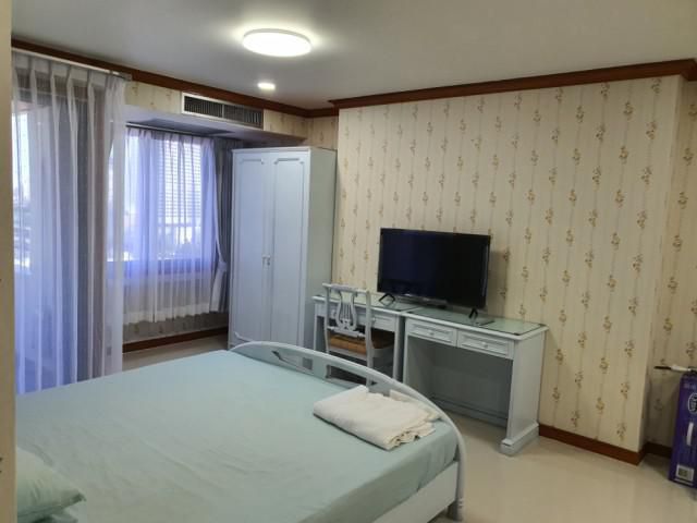 รหัสทรัพย์  8954 คอนโดสี่พระยาริเวอร์วิว  วิวแม่น้ำเจ้าพระยา