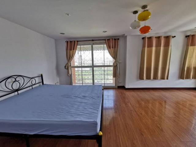 รหัสทรัพย์  8920  Asakan Place Srinakarindra ใกล้ เดอะมอลล์บางกะปิ