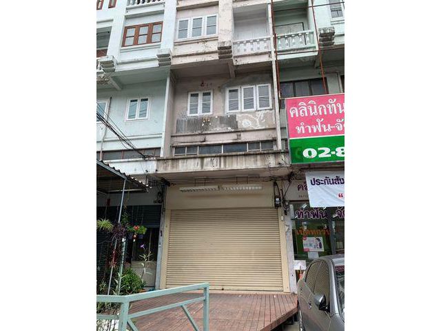 PP253อาคารพาณิชย์ 4 ชั้นครึ่ง ติดป้ายรถเมล์ ถนนบรมราชชนนี ตลิ่งชัน ปากทางไปบางขุนนนท์/วัดชัยพฤกษ์