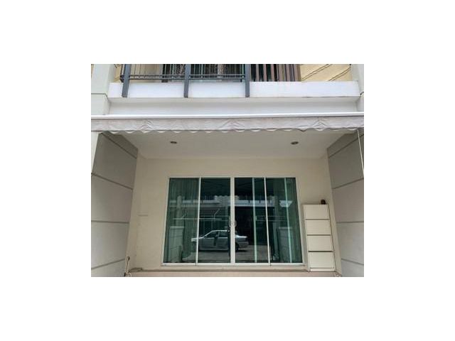 ทาวน์โฮม 3 ชั้น บ้านกลางเมือง เกษตร-นวมินทร์ 2
