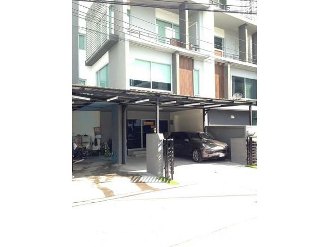 ให้เช่าโฮมออฟฟิศ 4ชั้น บี สแควร์ พระราม9 เหม่งจ๋าย