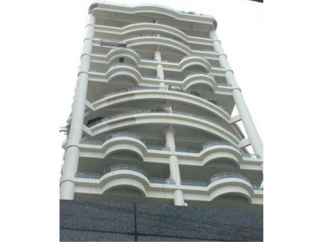 P09CF1706173 Le Raffine 24 5 Bed 90 mb