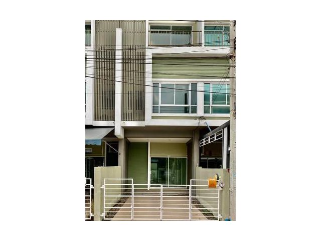 ทาวน์โฮม 3 ชั้น นลิน อเวนิว 2 รามคำแหง 144