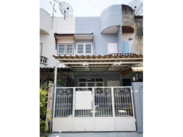 รหัสทรัพย์  9094 ทาวน์เฮ้าส์ หมู่บ้านธารทองวิลล่า ซอยบางแวก26 (จรัญสนิทวงศ์ 13)   ใกล้ BTS บางหว้า