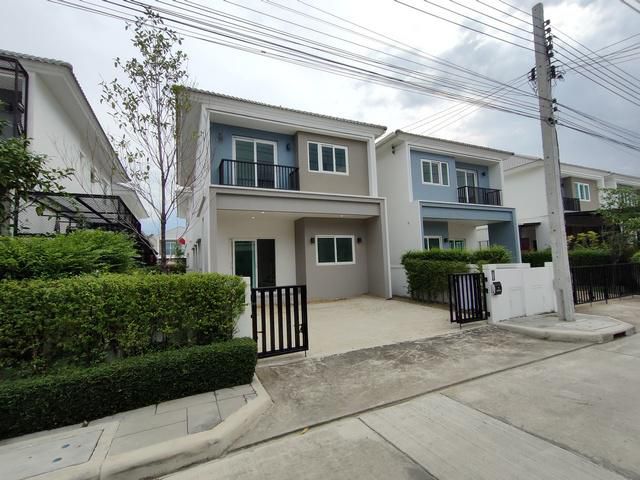 บ้านแฝด ชวนชื่น พาร์ค อ่อนนุช-วงแหวน 36ตรว. ติดสวน