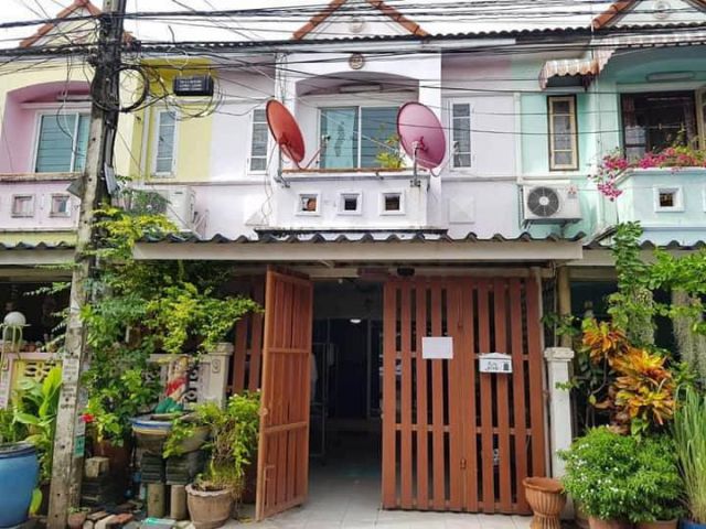 ขายทาวน์เฮาส์ 2 ชั้น หมู่บ้าน เค.ซี. รามอินทรา3 ( K.C. Ramindra 3)