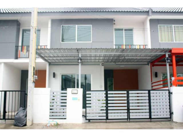 ให้เช่าทาวโฮม 2 ชั้น หมู่บ้าน พฤกษา 108 เครือสหพัฒน์ แหลมฉบัง - ศรีราชา