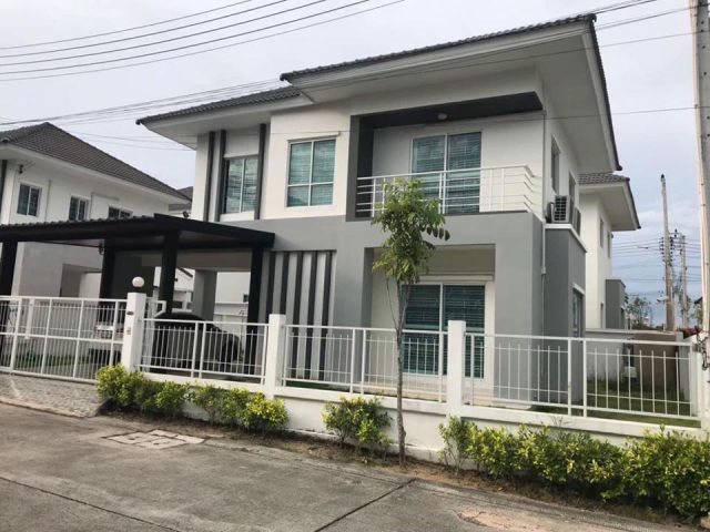 ขาย/ให้เช่าบ้านเดี่ยวพร้อมเฟอร์ หมู่บ้าน แลนซีโอคริป by ลลิล หน้านิคมอมตะซิตี้ บ่อวิน