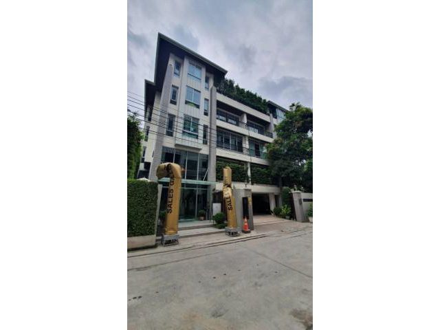 รหัสทรัพย์  9237 สำนักงาน ทองหล่อ สุขุมวิท 55   เฟอร์นิเจอร์ Builtin (วัสดุพรีเมี่ยม)