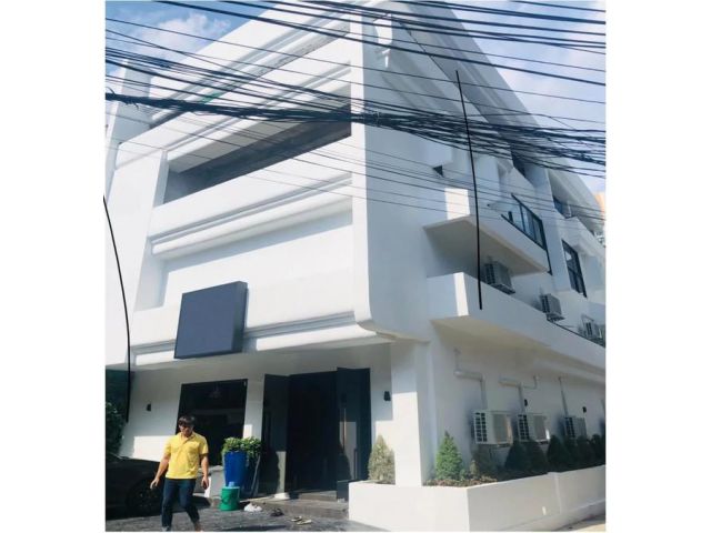 ขายอาคาร ติดริมถนนสุขุมวิท 35
