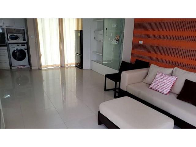 รหัสทรัพย์  9199 ทาวน์โฮม  หมู่บ้าน บ้านใหม่ พระราม 9-ศรีนครินทร์  ใกล้ สถานีแอร์พอร์ตลิ้งค์