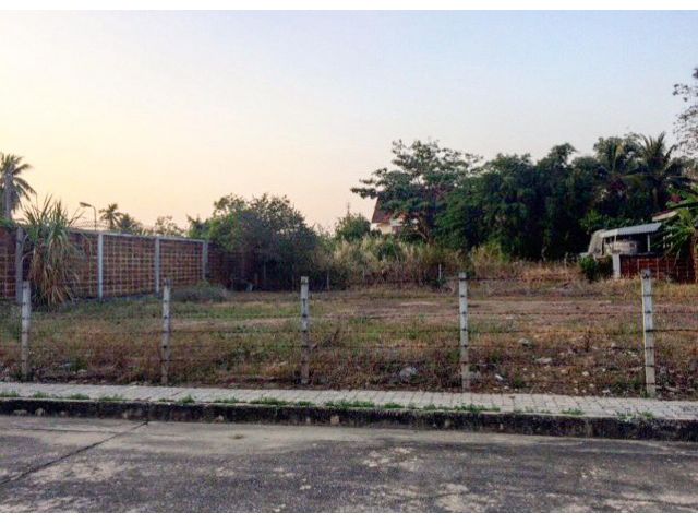 ที่ดินในหมู่บ้านพฤกษ์ภิรมย์ บางใหญ่ ซอยย่อย13 236 ตรว. ราคา 7,900,000 บาท