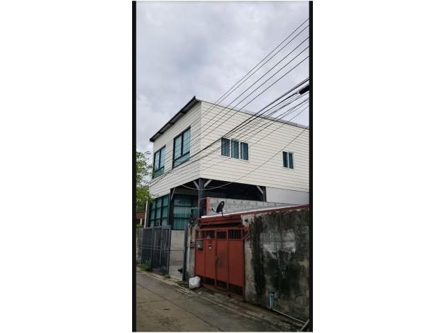 ขายบ้านพร้อมที่ดิน 50 ตร.วในซ.ลาดพร้าว80แยก10