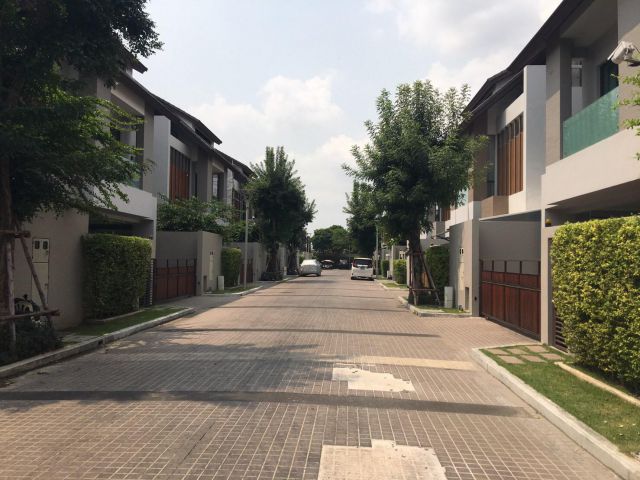 ขายบ้านเดี่ยว 3ชั้น หมู่บ้านPrivate Nirvana Residence