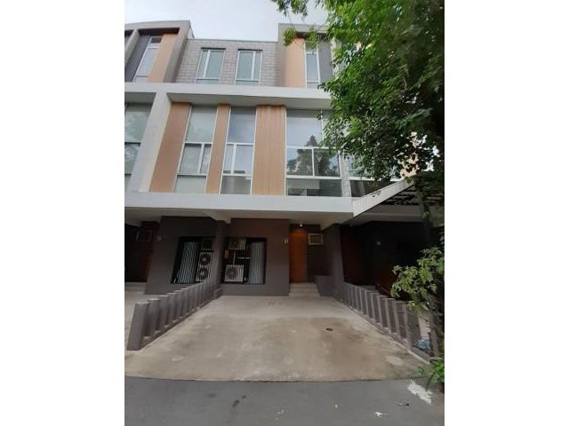 รหัสทรัพย์  9337 ทาวน์โฮม  โครงการไซมิสบลอสซัมแอทแฟชั่น รามอินทรา  ข้ามห้างสรรพสินค้าแฟชั่นไอส์แลนด์