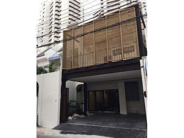 ให้เช่าทาวน์เฮ้าส์ บ้านพร้อมมิตรวิลล่าสุขุมวิท 49